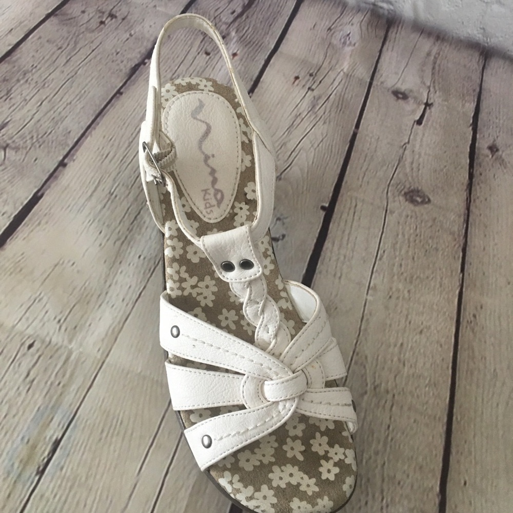 Nina Kids Girls WHITE Strappy Sandals Size 5M - Picture 8 of 11